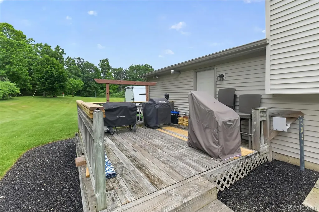 4903 Cape Town Highland Charter Township MI 48356
