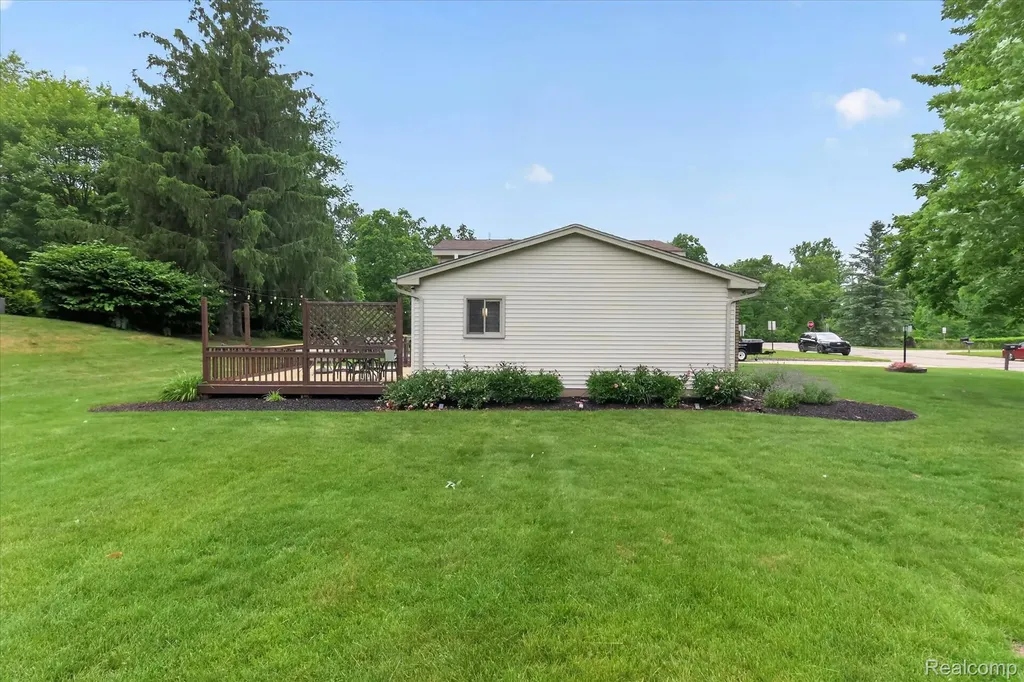 4903 Cape Town Highland Charter Township MI 48356