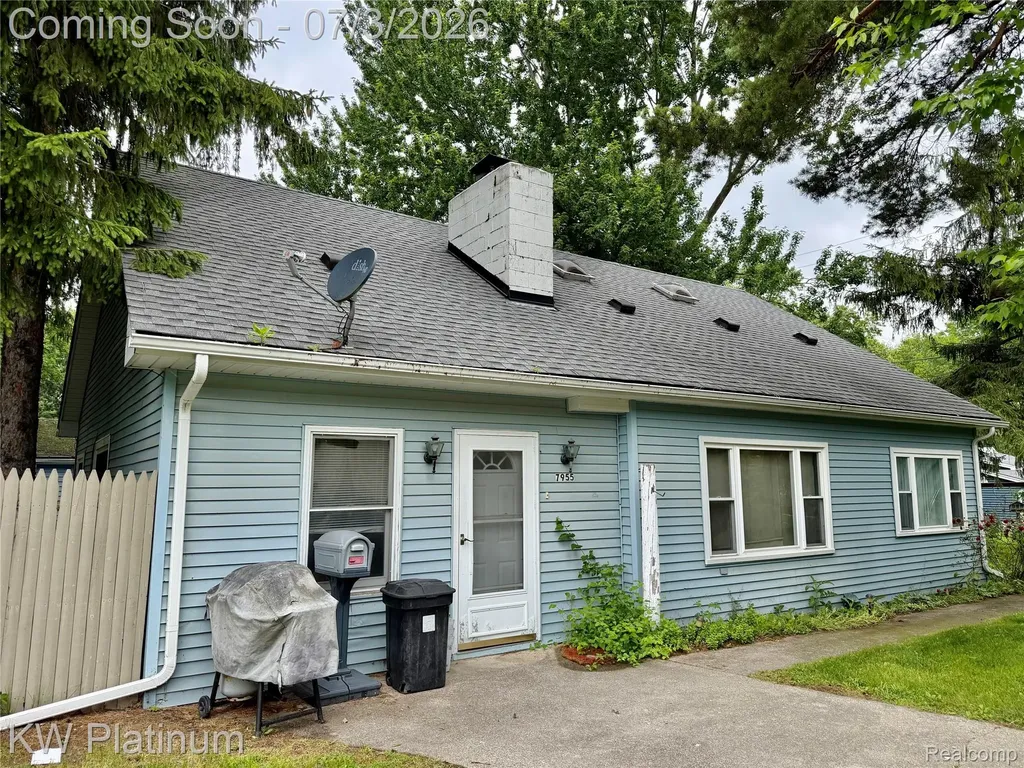 7955 Lakeshore Road Burtchville Township MI 48059