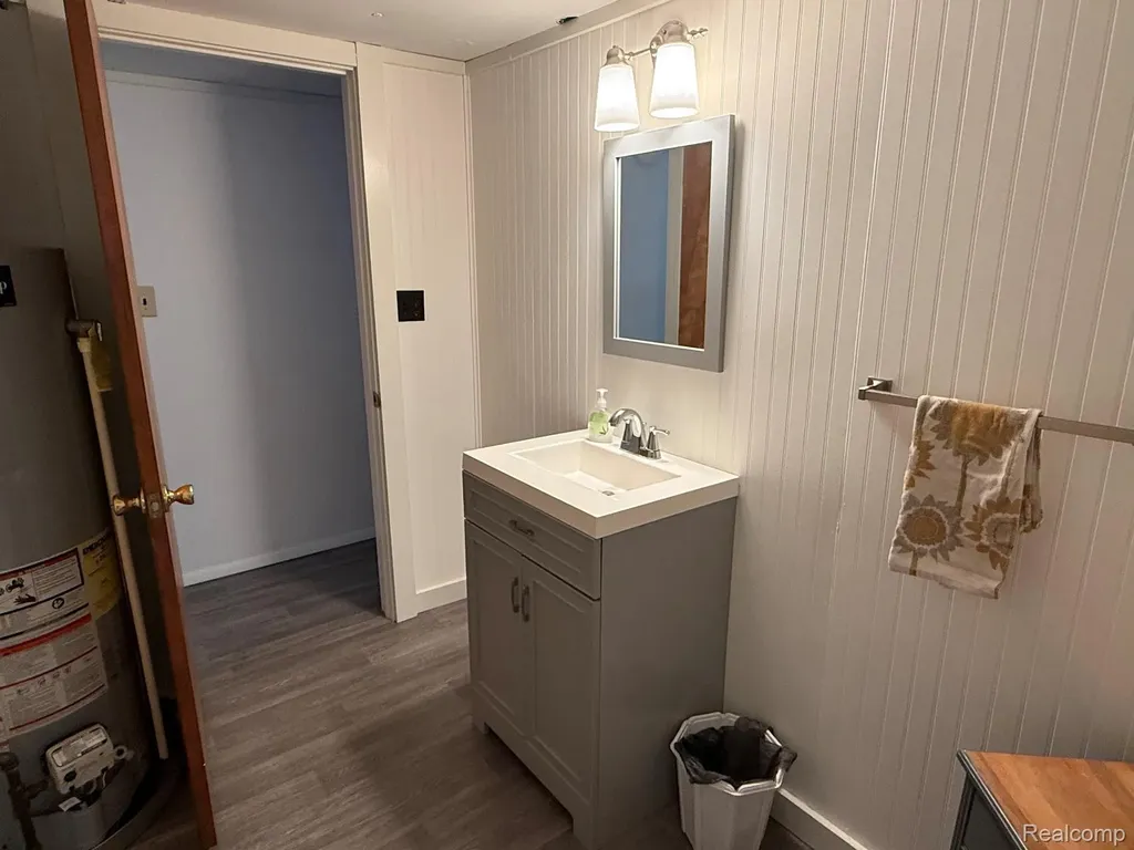 5680 Oakridge Drive Caseville Township MI 48725