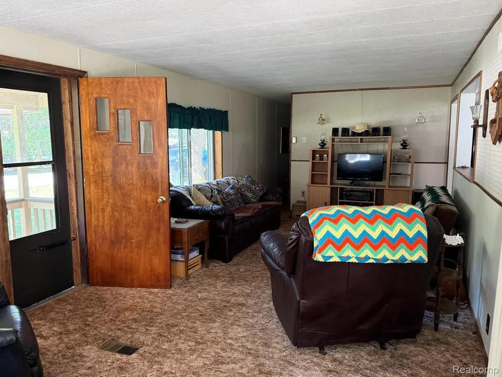 5680 Oakridge Drive Caseville Township MI 48725