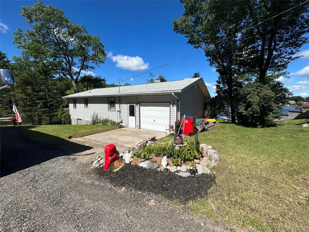 1931 Easy Street Grant Township MI 48748