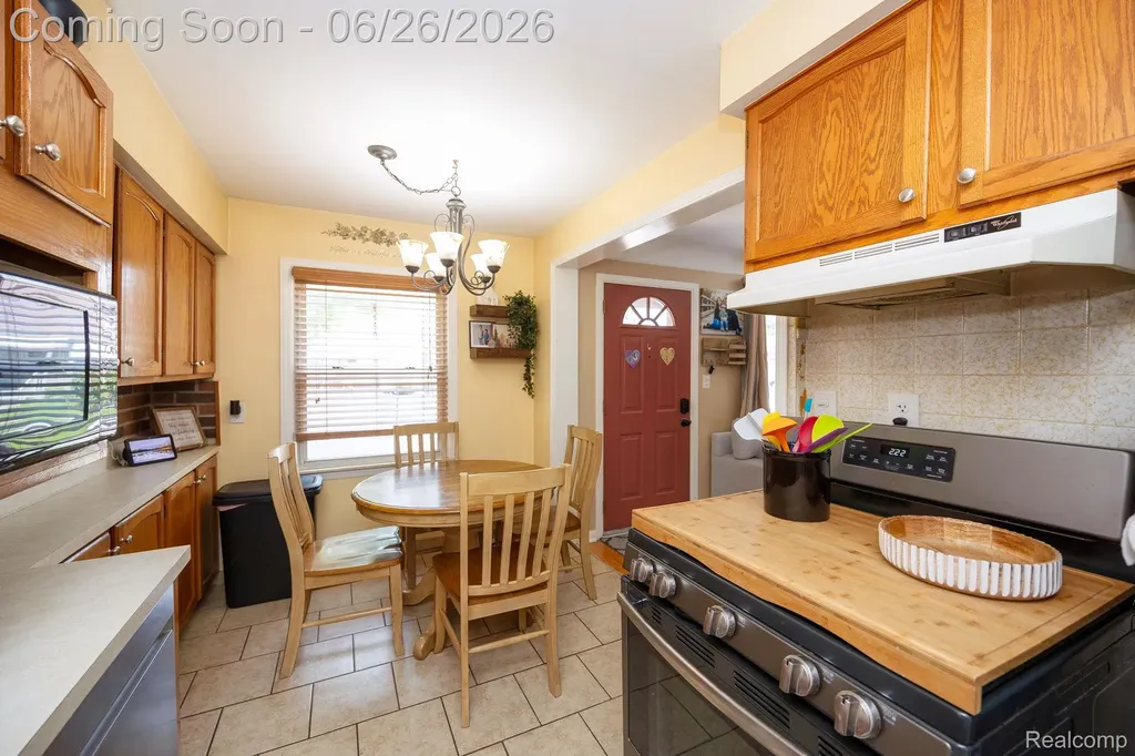 1485 Cleveland Avenue Lincoln Park City MI 48146