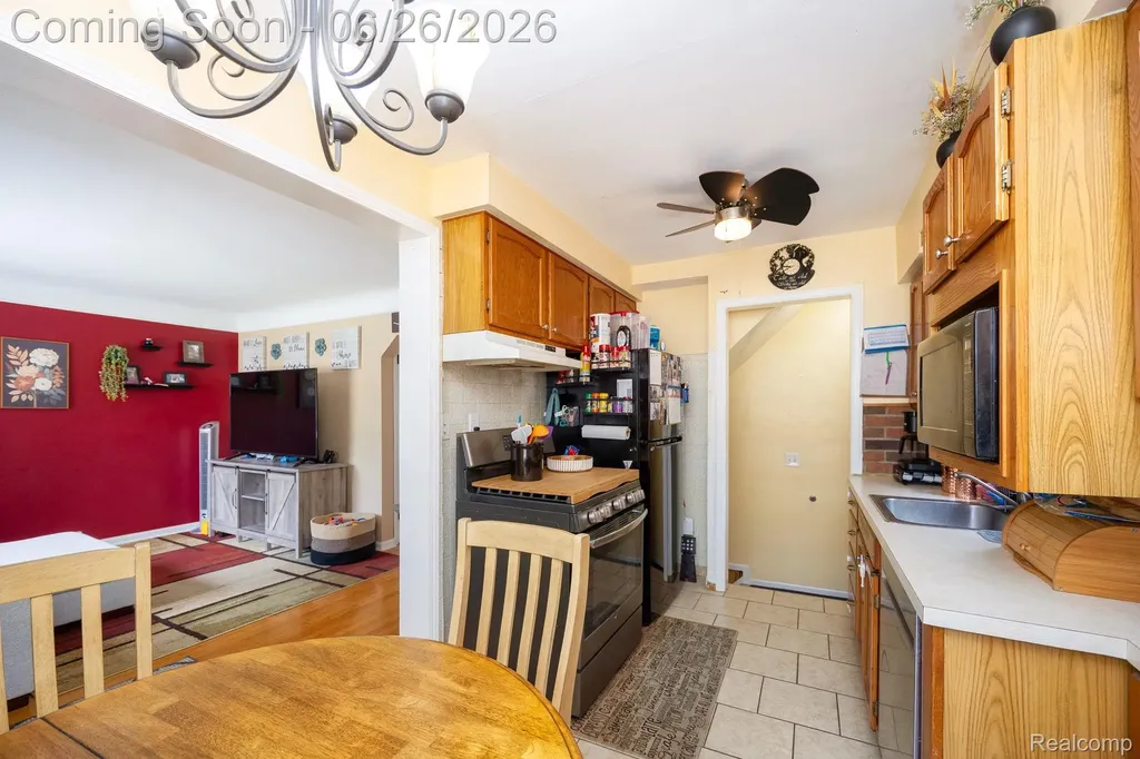 1485 Cleveland Avenue Lincoln Park City MI 48146