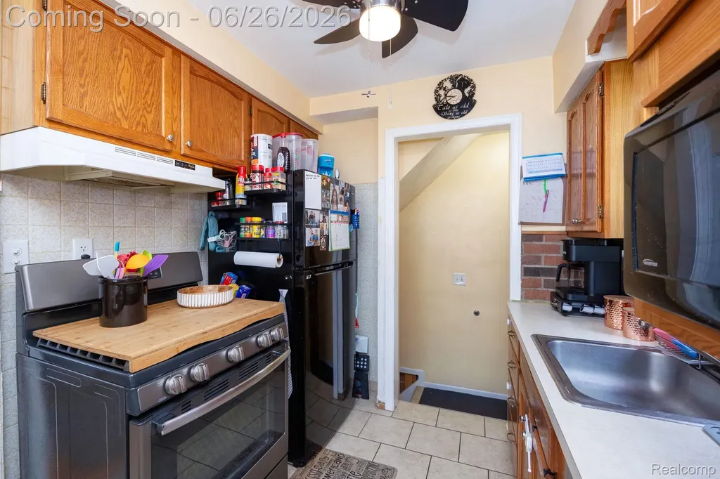 1485 Cleveland Avenue Lincoln Park City MI 48146