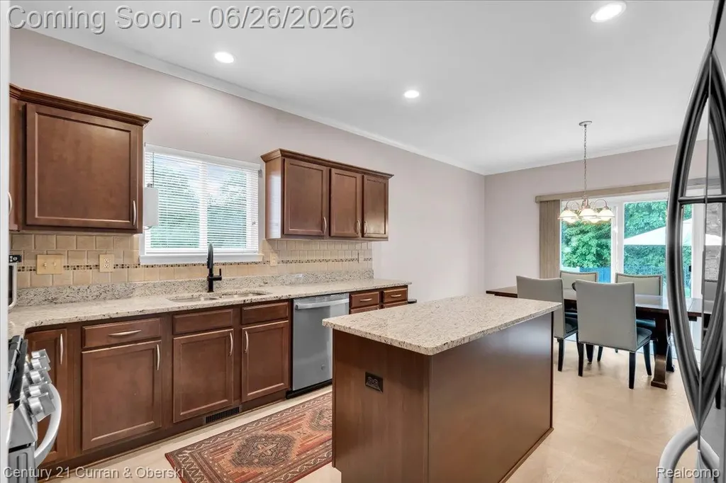 27099 Celtic Drive Flat Rock City MI 48134