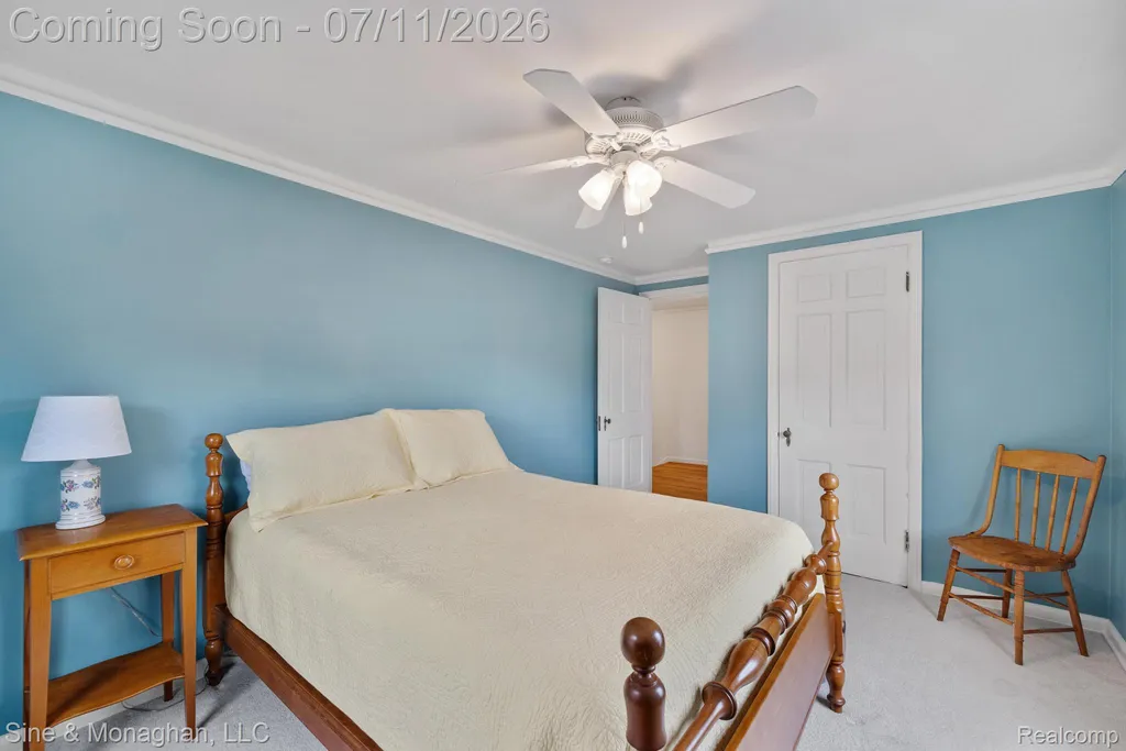 679 Neff Road Grosse Pointe City MI 48230