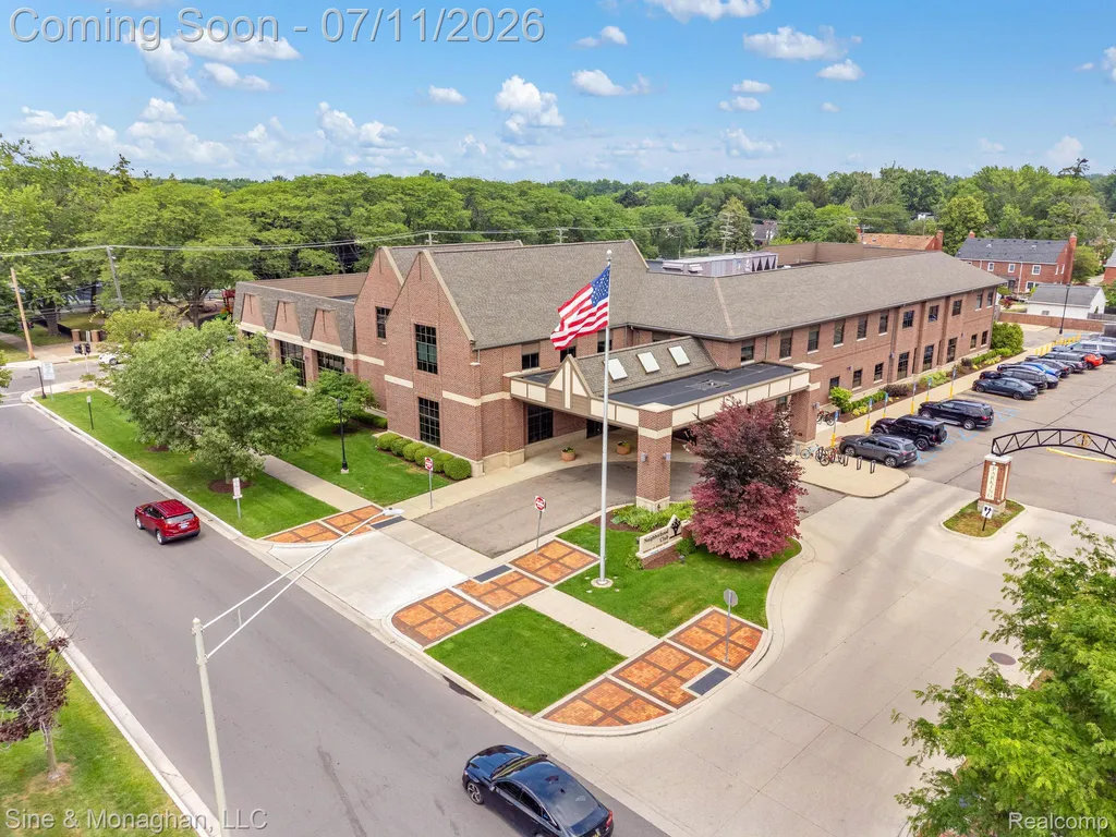 679 Neff Road Grosse Pointe City MI 48230