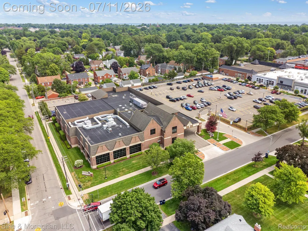 679 Neff Road Grosse Pointe City MI 48230