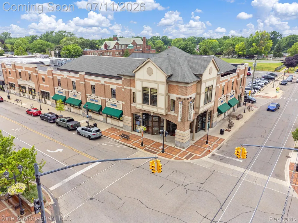 679 Neff Road Grosse Pointe City MI 48230