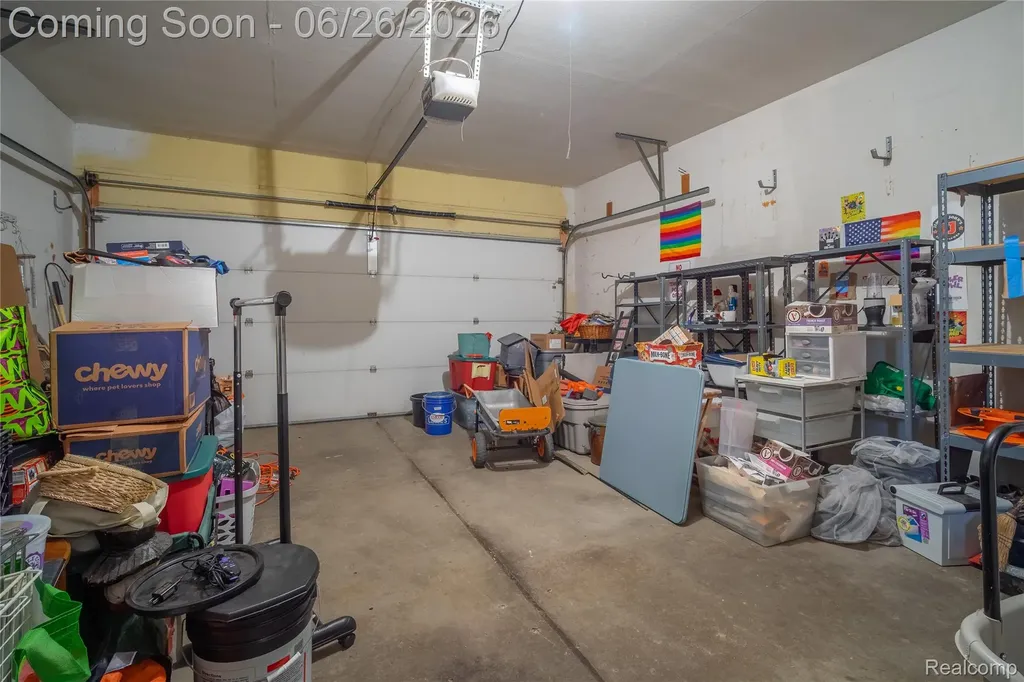 27131 Evelyn Avenue Brownstown Charter Township MI 48183