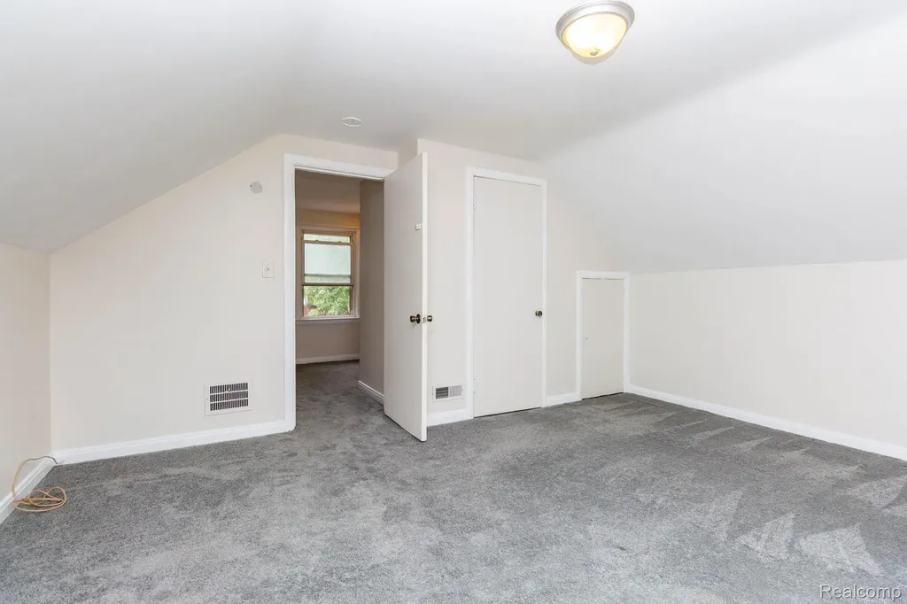 33627 Bock Street Garden City City MI 48135