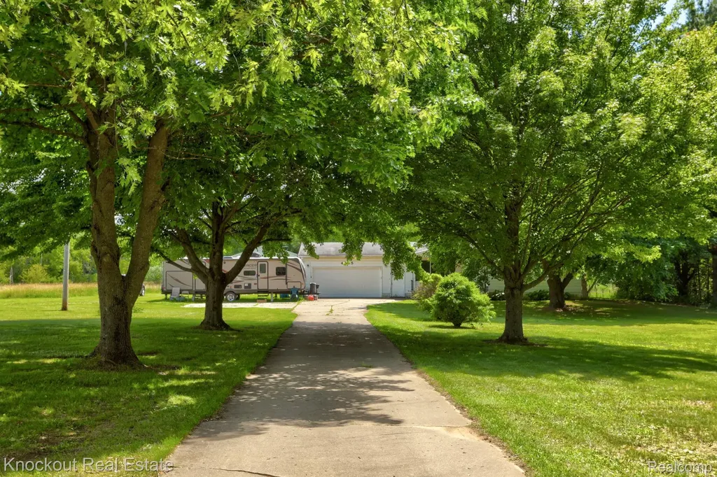 4585 Birch Run Road Millington Township MI 48746