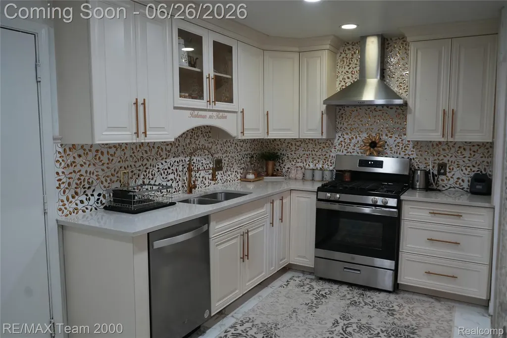 6426 Chase Road Dearborn City MI 48126