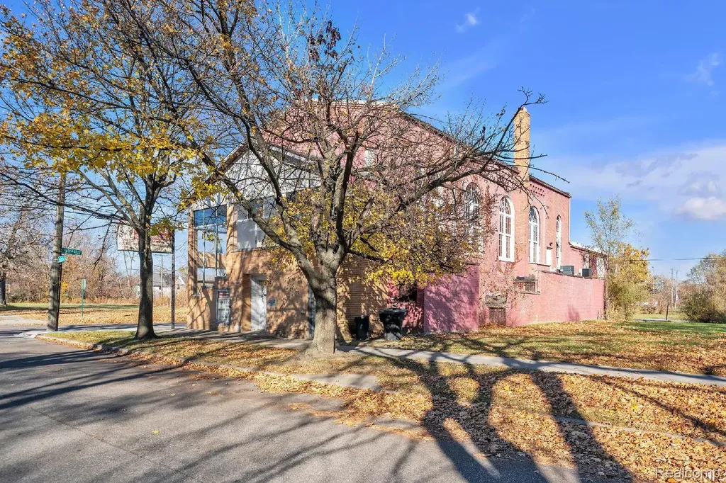 3768 Field Street Detroit City MI 48214