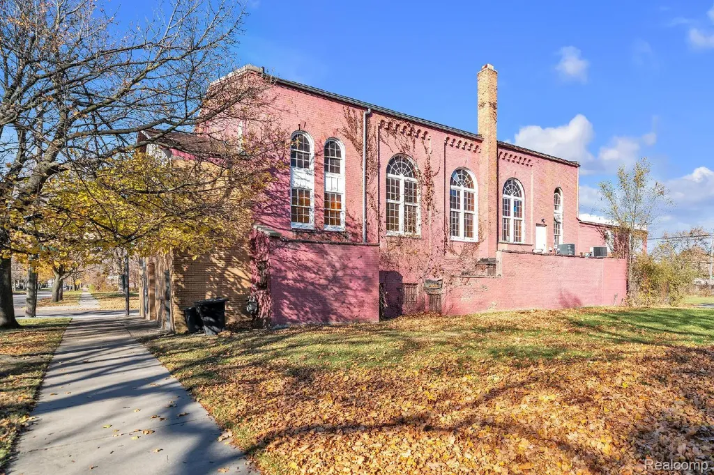3768 Field Street Detroit City MI 48214