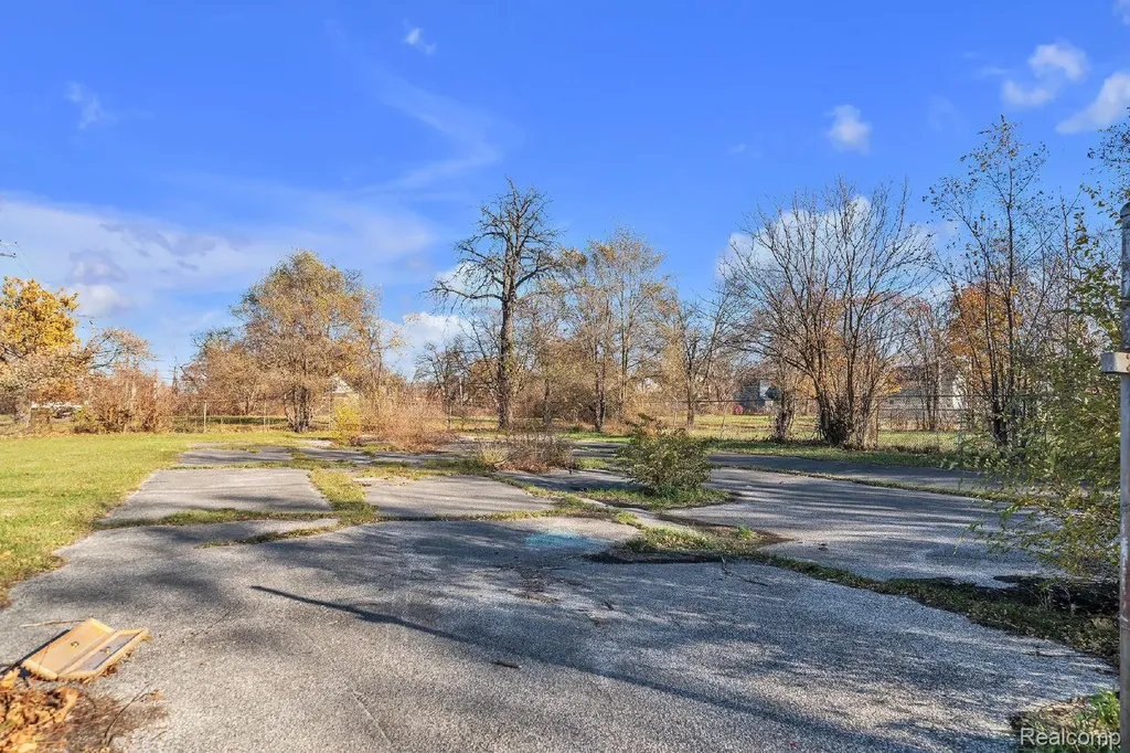 3768 Field Street Detroit City MI 48214