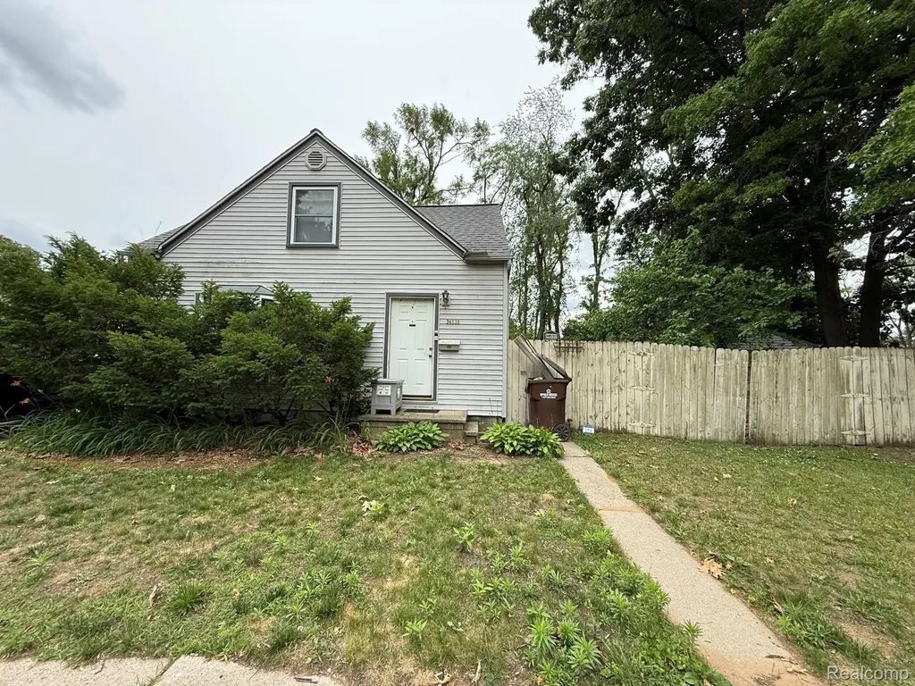 34535 Harroun Street Wayne City MI 48184