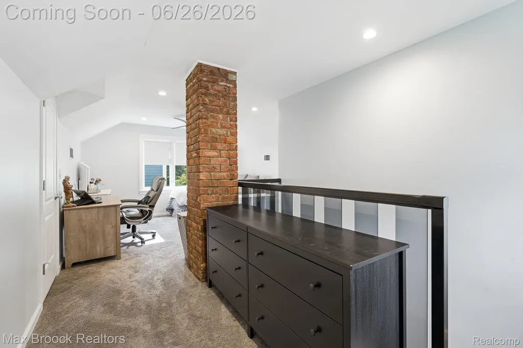618 S Gainsborough Avenue Royal Oak City MI 48067