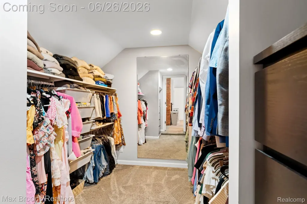 618 S Gainsborough Avenue Royal Oak City MI 48067