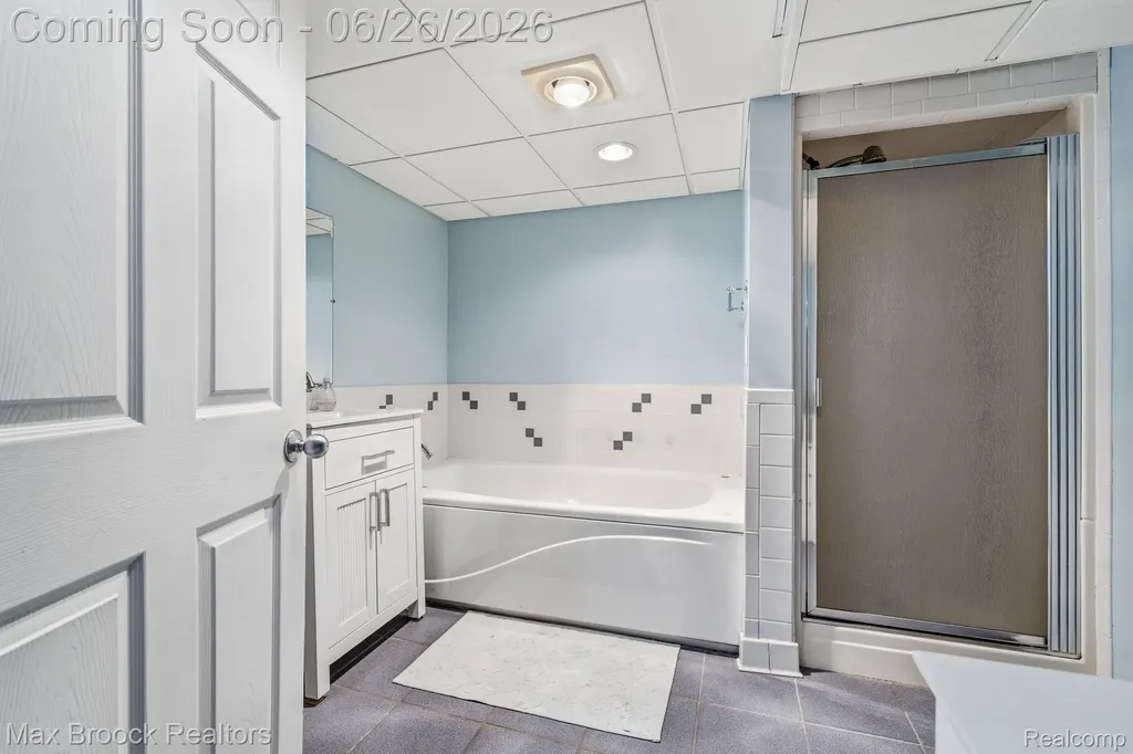 618 S Gainsborough Avenue Royal Oak City MI 48067