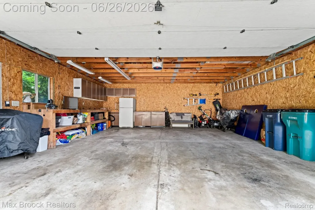 618 S Gainsborough Avenue Royal Oak City MI 48067