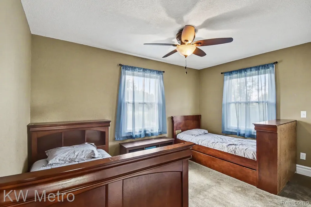 2682 E Haskell Lake Road Frost Township MI 48625