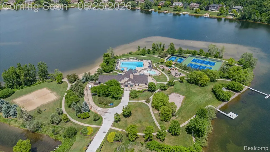 50719 Amesburg Drive Novi City MI 48374