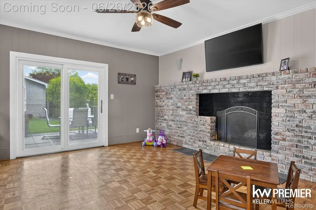 14087 Golfview Street Livonia City MI 48154