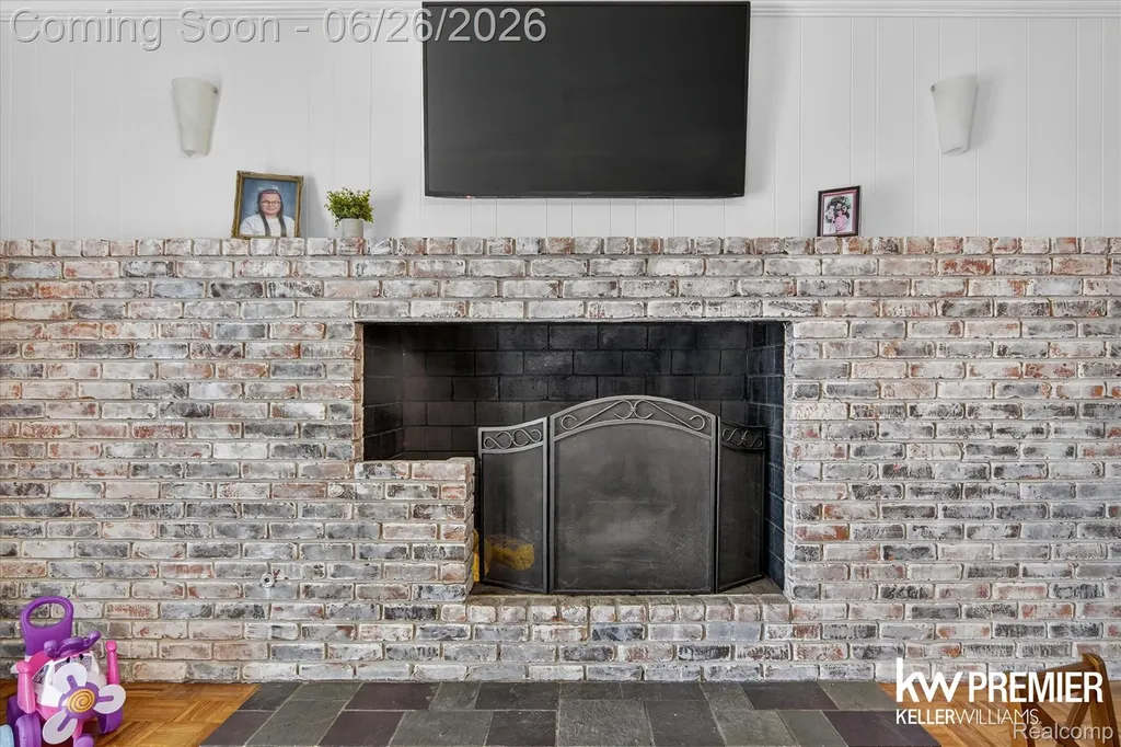 14087 Golfview Street Livonia City MI 48154
