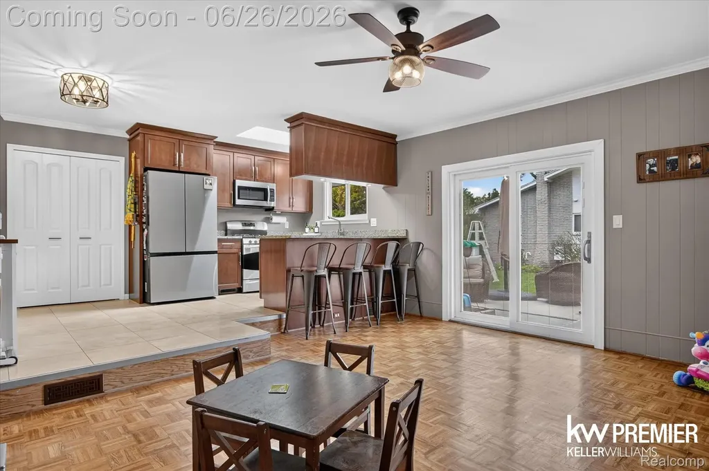 14087 Golfview Street Livonia City MI 48154