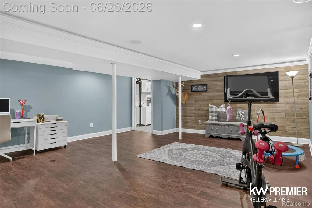 14087 Golfview Street Livonia City MI 48154