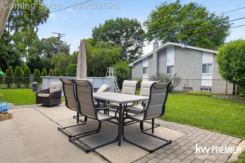 14087 Golfview Street Livonia City MI 48154