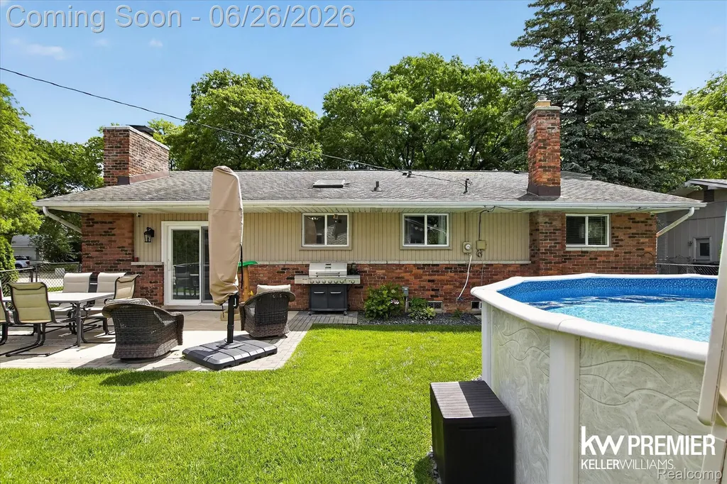 14087 Golfview Street Livonia City MI 48154