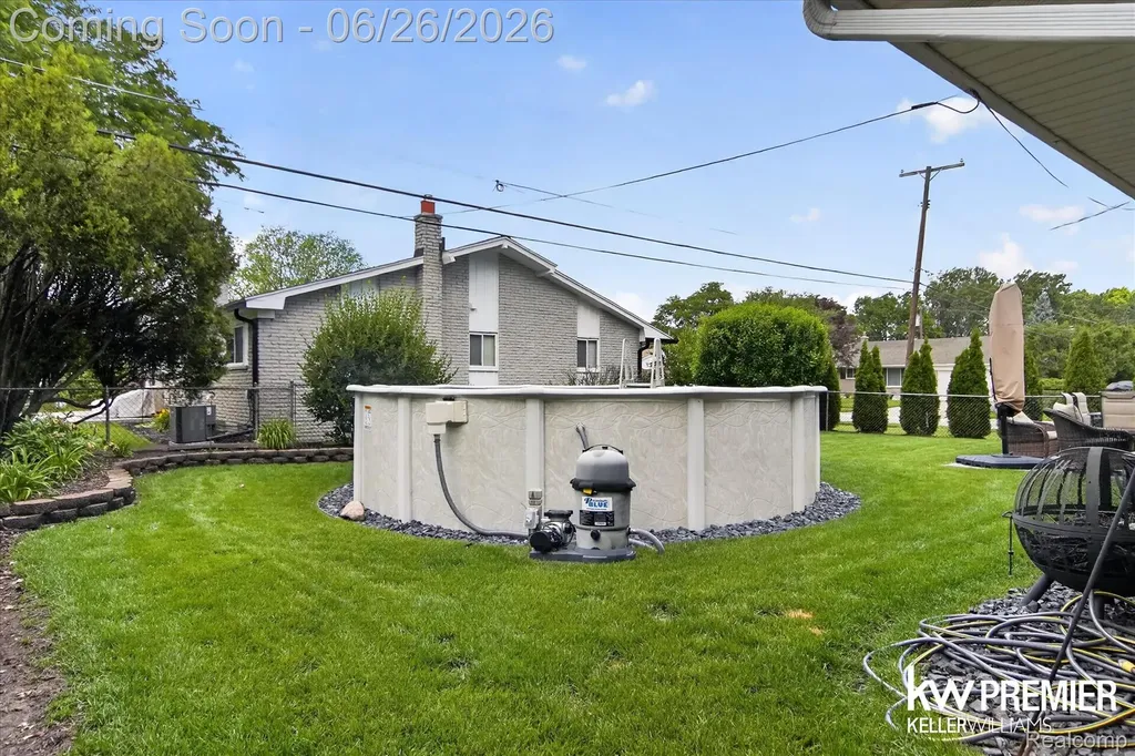 14087 Golfview Street Livonia City MI 48154