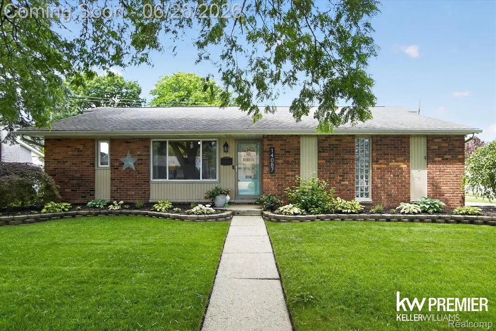 14087 Golfview Street Livonia City MI 48154