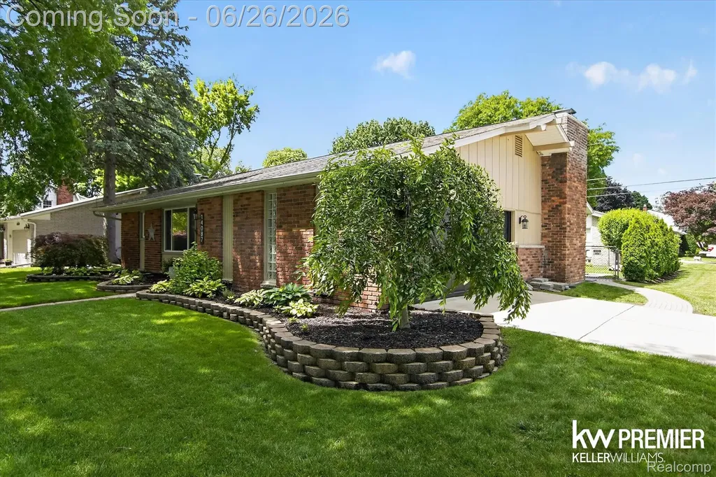 14087 Golfview Street Livonia City MI 48154