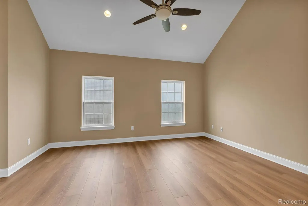 22338 Abbey Lane Dearborn City MI 48124