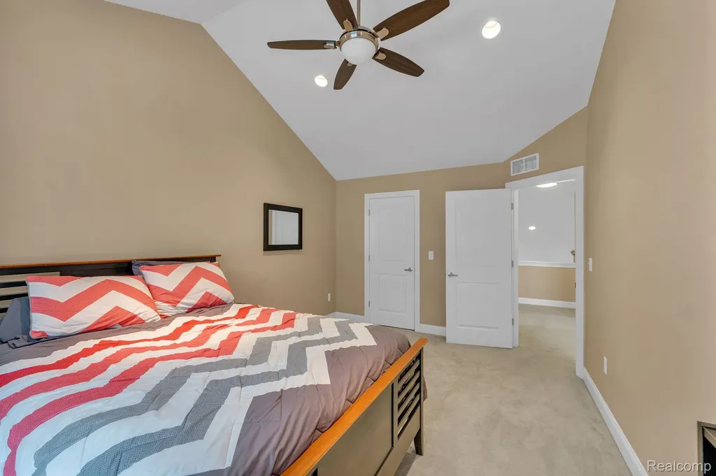 22338 Abbey Lane Dearborn City MI 48124