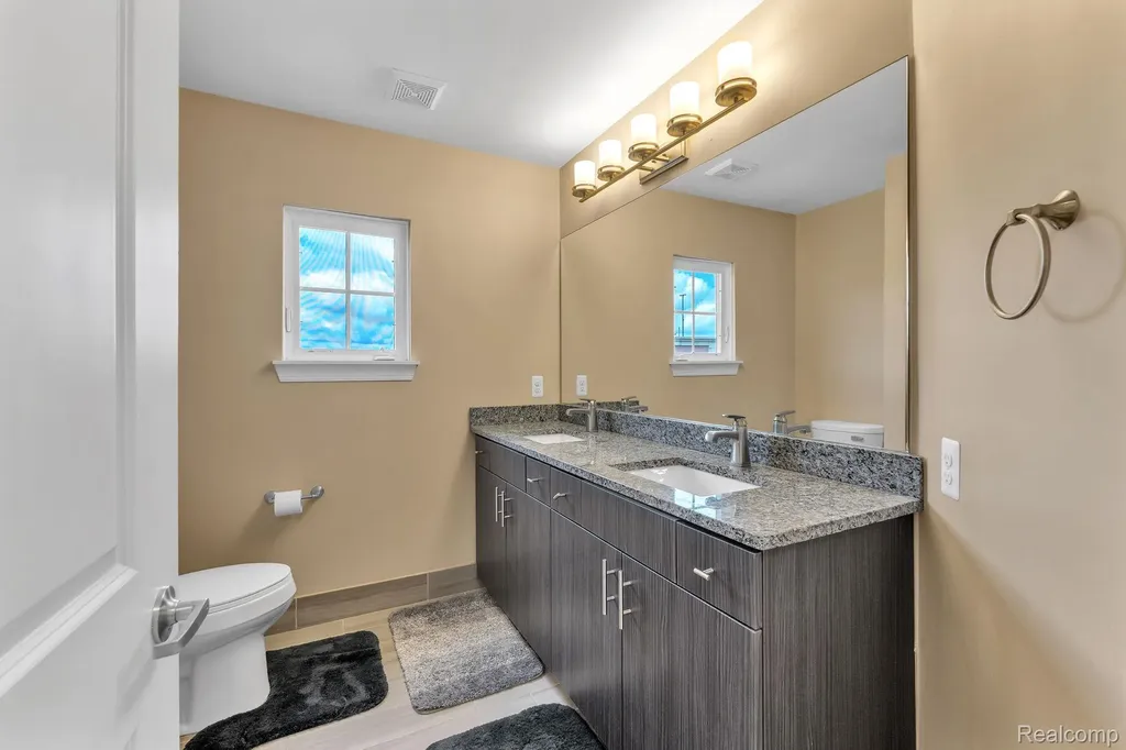 22338 Abbey Lane Dearborn City MI 48124