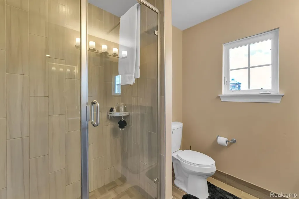 22338 Abbey Lane Dearborn City MI 48124