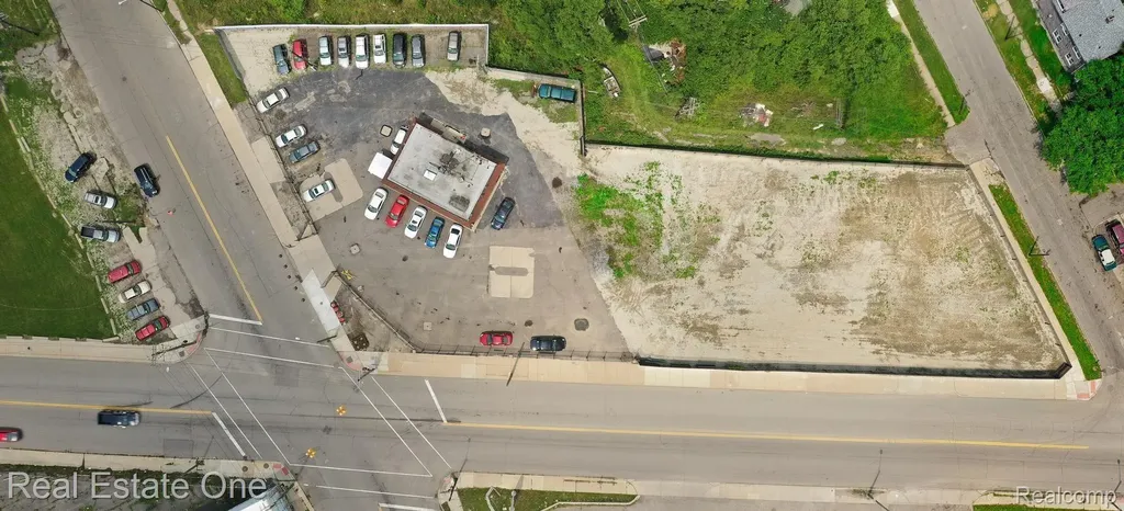 5858 Tireman Detroit City MI 48204