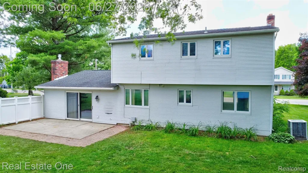10379 Hegel Road Atlas Township MI 48438
