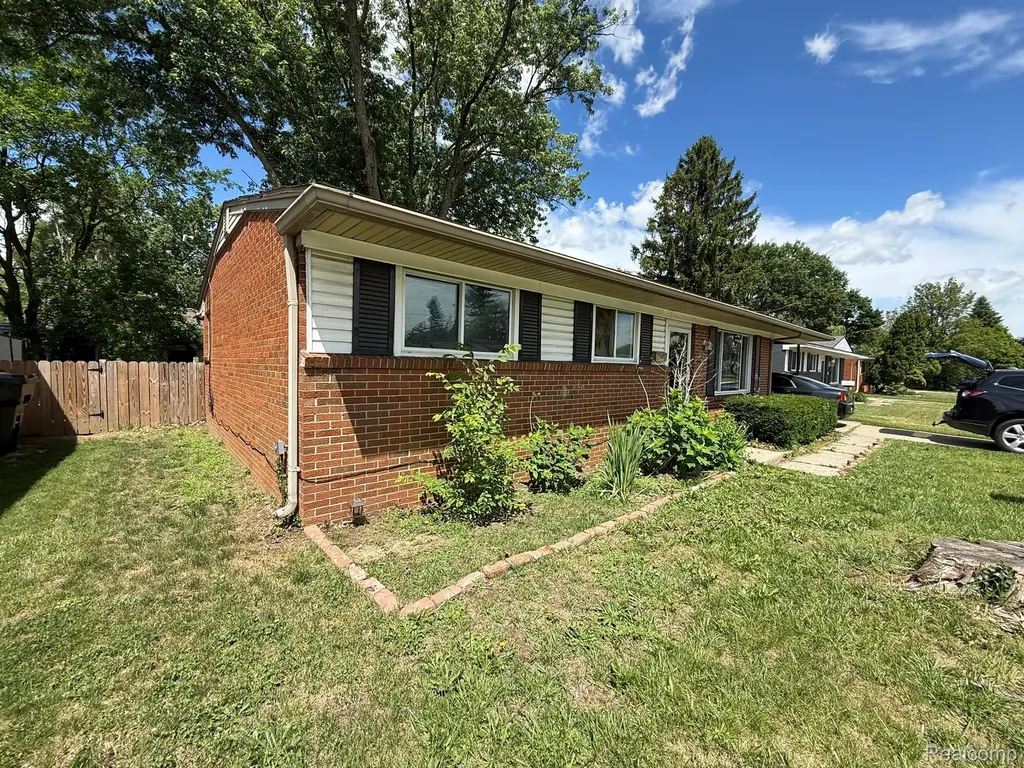 43105 Penny Drive Sterling Heights City MI 48314