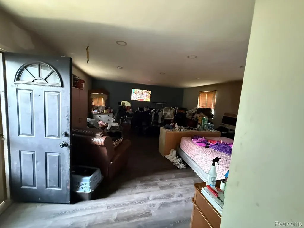 43105 Penny Drive Sterling Heights City MI 48314