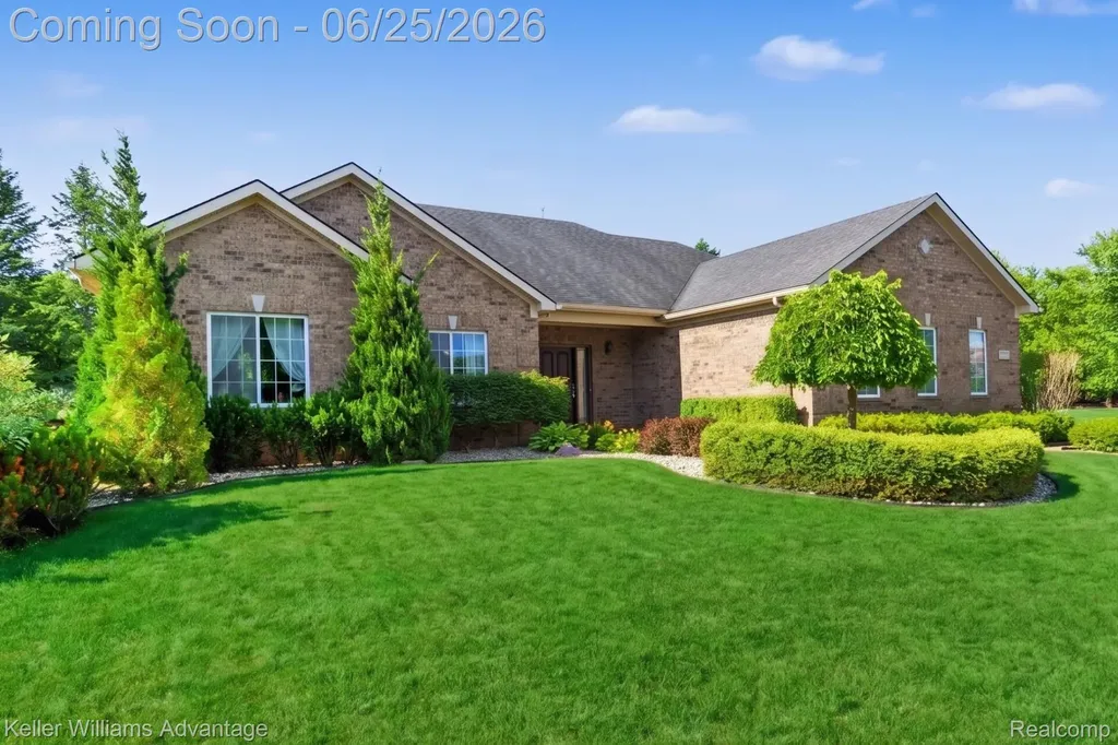 54525 Brentwood Drive Lyon Charter Township MI 48178