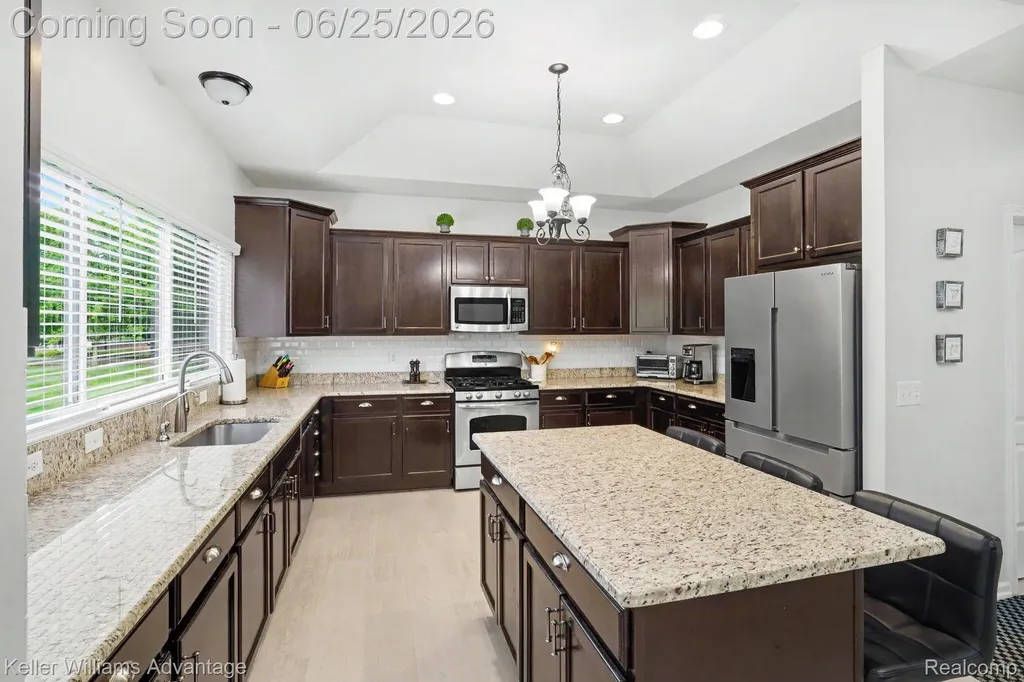 54525 Brentwood Drive Lyon Charter Township MI 48178
