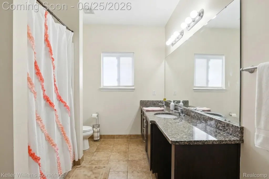 54525 Brentwood Drive Lyon Charter Township MI 48178
