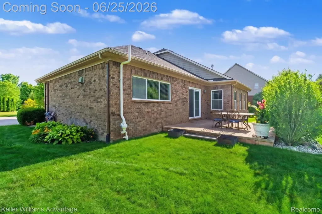 54525 Brentwood Drive Lyon Charter Township MI 48178