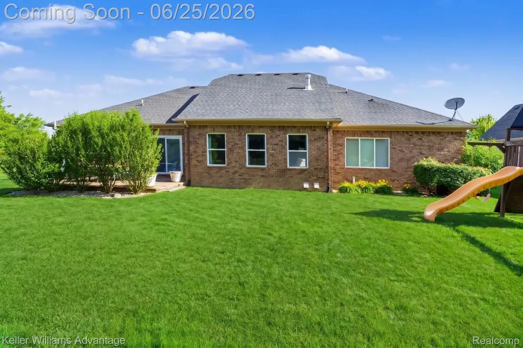 54525 Brentwood Drive Lyon Charter Township MI 48178